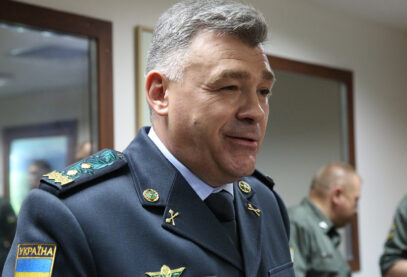 Зображення для публікації 'НАЗК перевіряє декларації безхатченка-голови Держприкордонслужби'