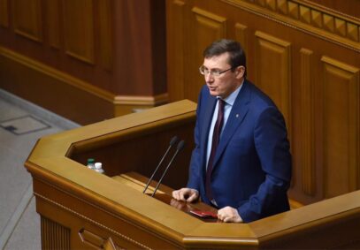 Зображення для публікації 'Генпрокурор Луценко заявив, що зацікавлений в угоді з екс-міністром Ставицьким'