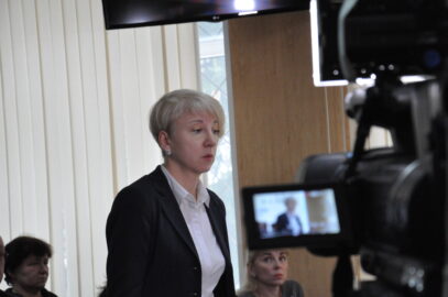 Зображення для публікації '«Суд перебуває чи не в найгіршому стані з усіх, які ми відвідали»: Рада суддів побувала в суді, де працює Лариса Гольник'