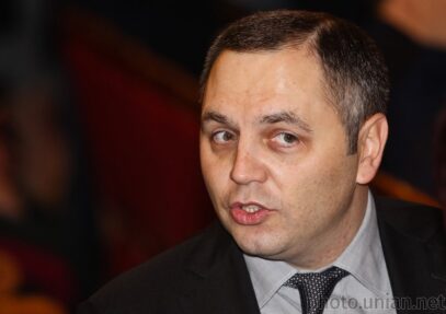 Зображення для публікації 'Андрій Портнов може відсудити майже 7 млн грн в України'