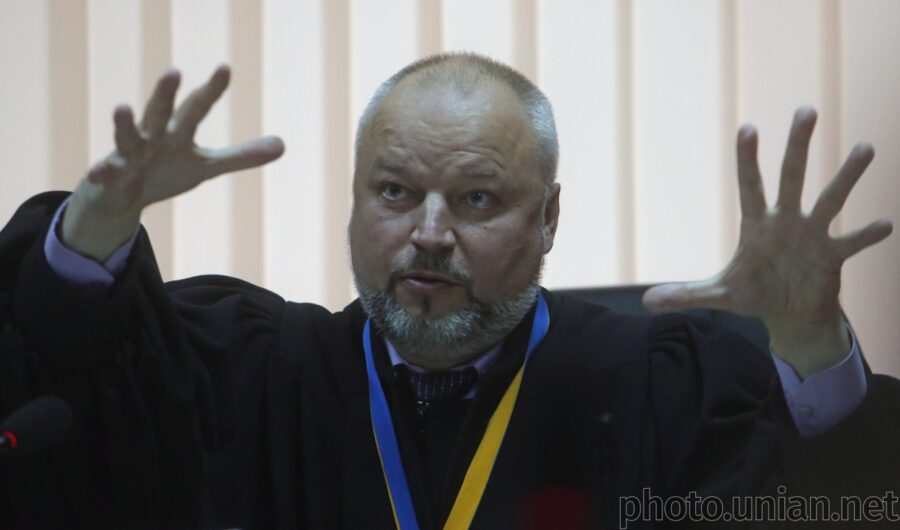 Зображення для публікації 'Що відомо про суддю, який випустив з-під варти ексберкутівця'