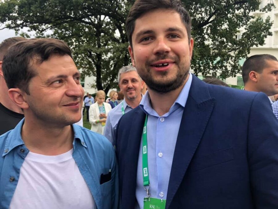 Зображення для публікації 'Адвокат, який безоплатно надавав в оренду офіс «Слузі народу», пройшов у Верховну Раду'