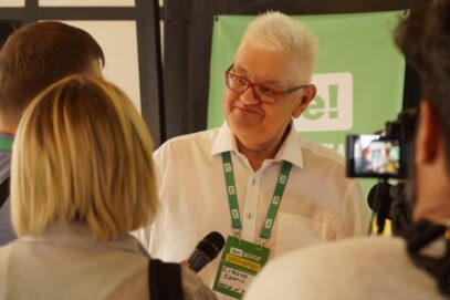 Зображення для публікації 'Київська ботоферма працювала в інтересах «слуги народу» Сівохи'