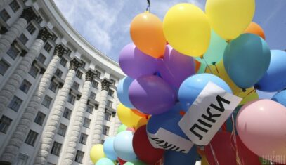 Зображення для публікації 'Світовий виробник ліків купує в ексрегіонала компанію, яка фігурує в кількох кримінальних провадженнях'