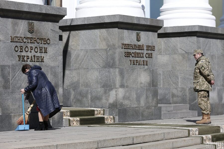Зображення для публікації 'Військові замовлять ремонт спорткомплексу майже за 70 млн грн фігуранту справи про розтрату коштів Міноборони'