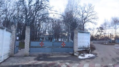Зображення для публікації 'Евакуйовані з Китаю підписали документ про заборону спілкуватися зі ЗМІ'