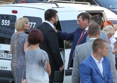 Зображення для публікації 'Правоохоронці підозрюють компанію сина Луценка в продажі нелегальної деревини'
