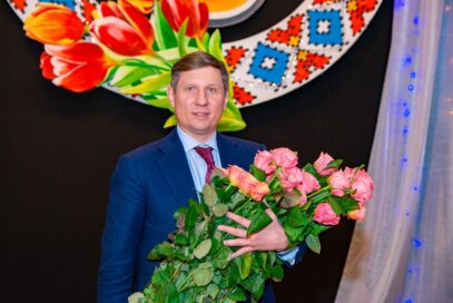 Зображення для публікації 'Інфікований коронавірусом Шахов контактував із 20 нардепами — документ'