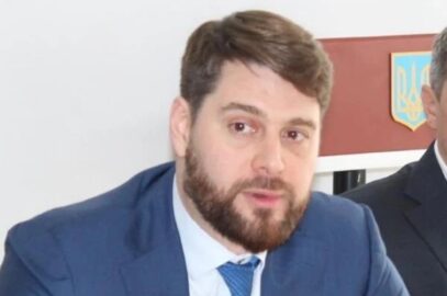 Зображення для публікації 'Ексочільник Одеської митниці, якого звільнили після обшуків СБУ, намагається поновитися на посаді'