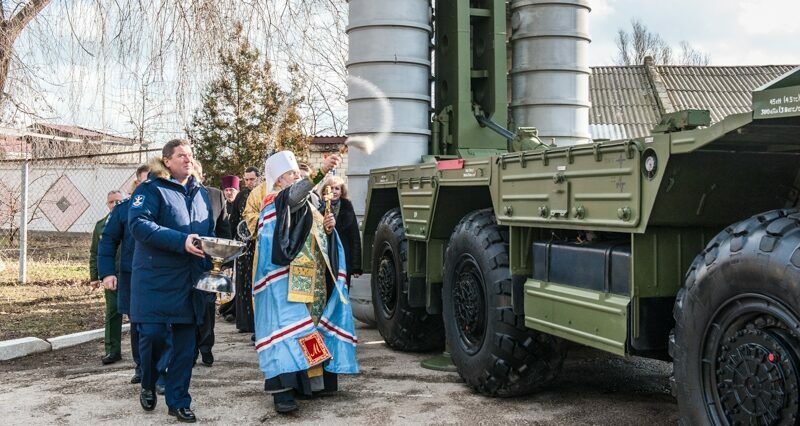 «Церква поза політикою»: як єпископи РПЦ в Україні співпрацюють з бойовиками Донбасу та окупаційною владою Криму