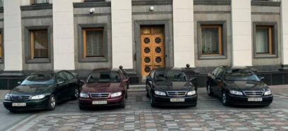 Зображення для публікації 'Депутатське таксі: хто з парламентарів найактивніше користувався службовими авто'