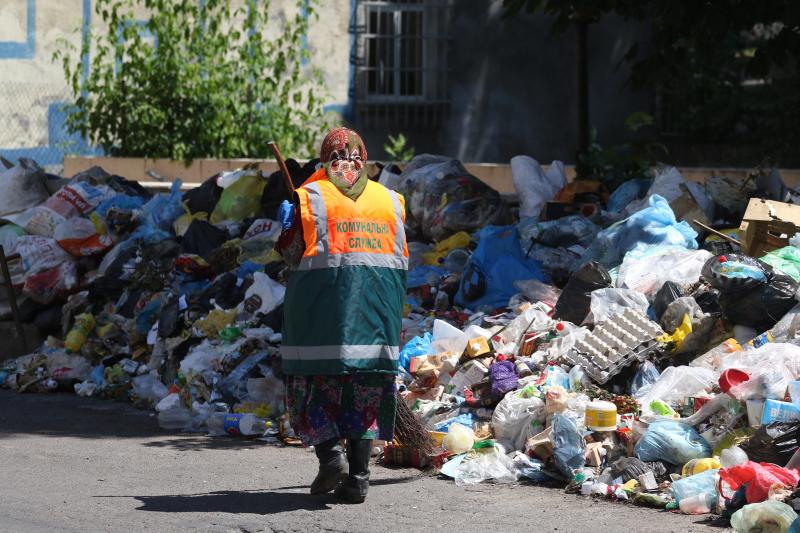 Під час «сміттєвої кризи» Львівська ОДА могла незаконно отримати за вивезення відходів майже 140 млн грн, — аудитори
