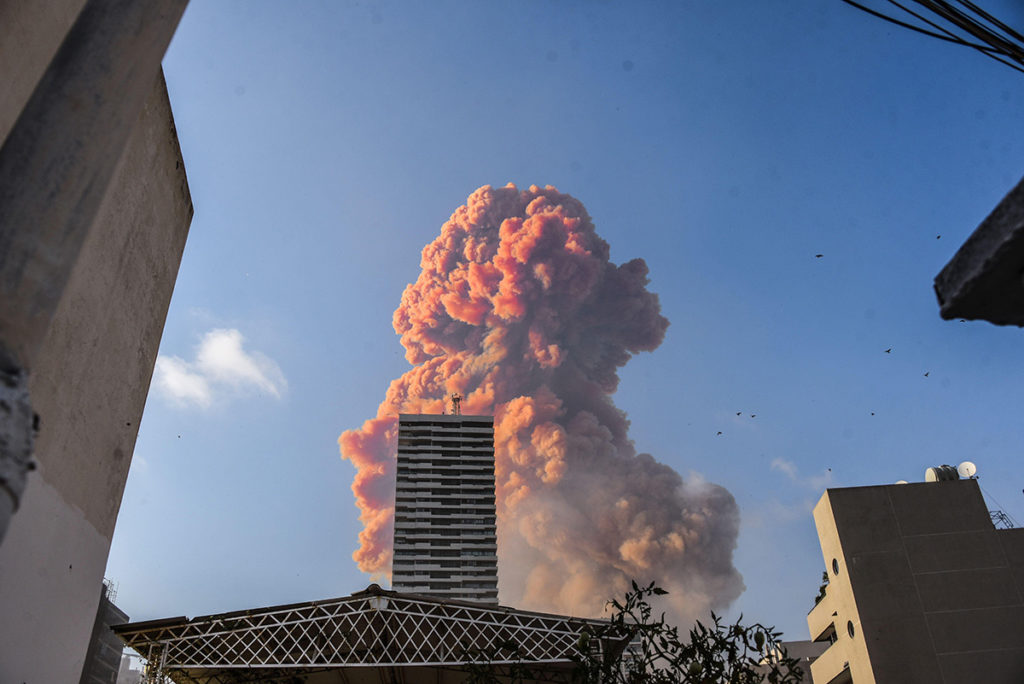 Фірми будівельного магната із Дніпра причетні до вибуху селітри в Бейруті