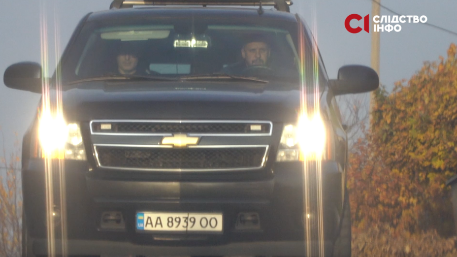 Зображення для публікації 'Ексзаступник міністра Гогілашвілі та помічниця президента Левченко незаконно використовують “номери прикриття”'