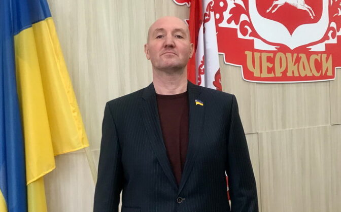 Зображення для публікації 'Підіймав тост за здоровʼя Путіна, — суд арештував депутата з Черкас'