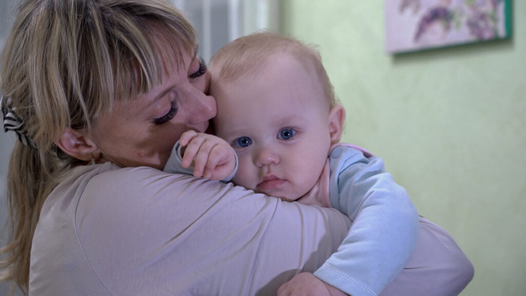 "I will not allow her to be taken away": how a nurse from Kherson saved a baby from deportation to Russia
