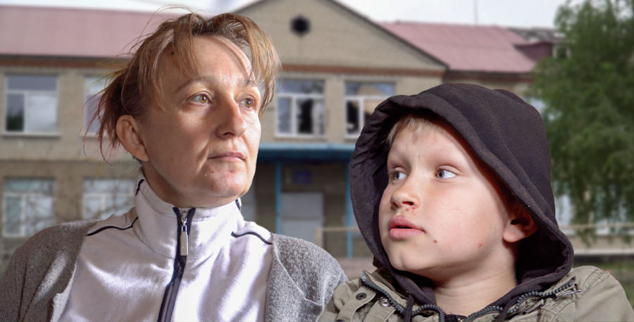 Зображення для публікації 'На Донеччині українські діти ходять у школу за 10 кілометрів від фронту'