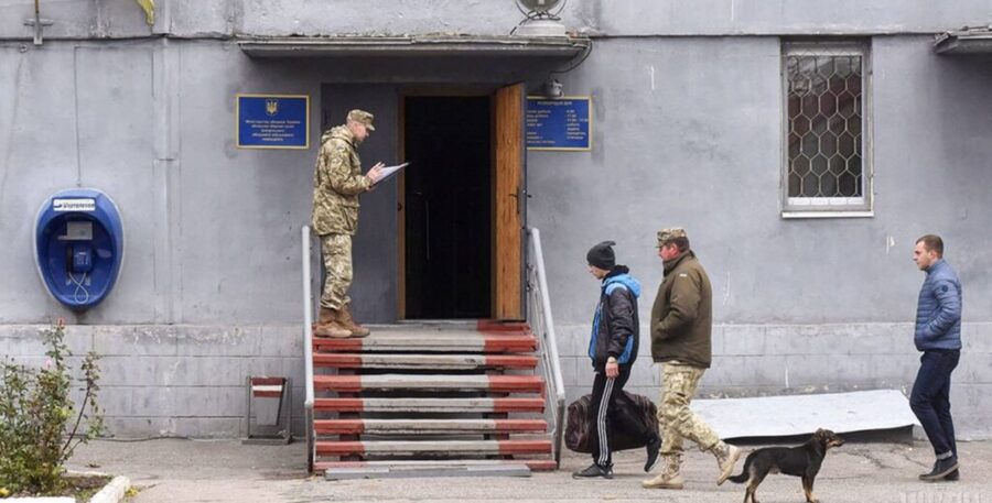 Зображення для публікації 'У Голосіївському ТЦК перевірка виявила списаних з порушенням офіцерів — прокуратура'