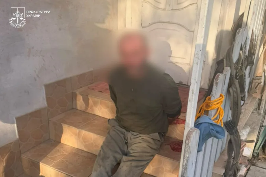 Зображення для публікації 'Лаявся, кидав каміння в людей, погрожував ножем, нацьковував собаку: священник, якого підозрюють у вбивстві односельців, мав кримінальне минуле'